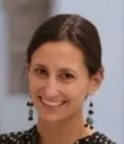 Portrait picture of Christine Hajdin